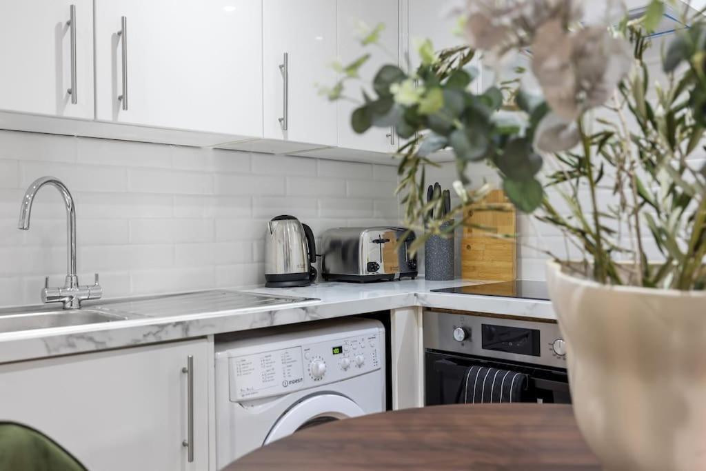Parkhurst Apartments By Hiatus Concierge 런던 외부 사진